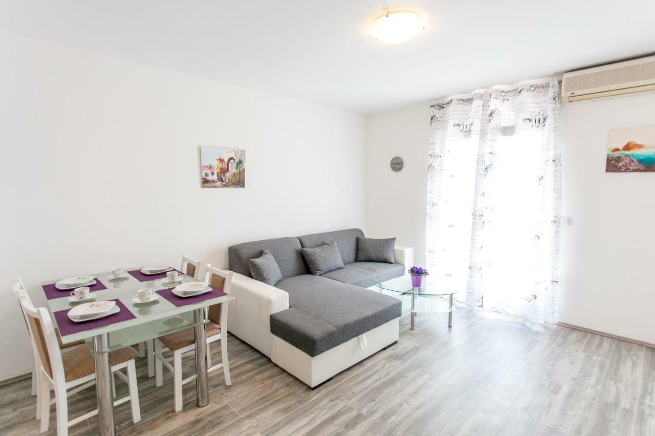 Apartman Miami Podstrana Phòng bức ảnh