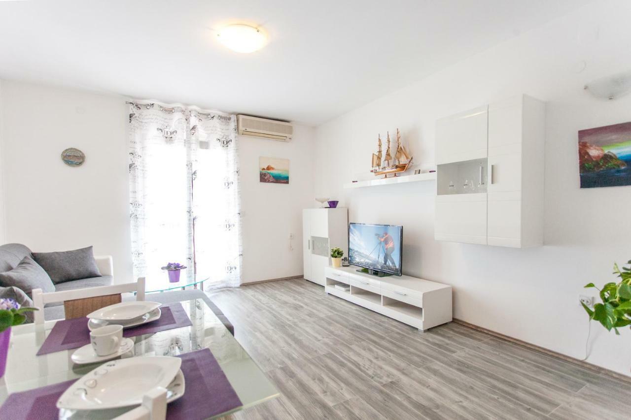 Apartman Miami Podstrana Phòng bức ảnh