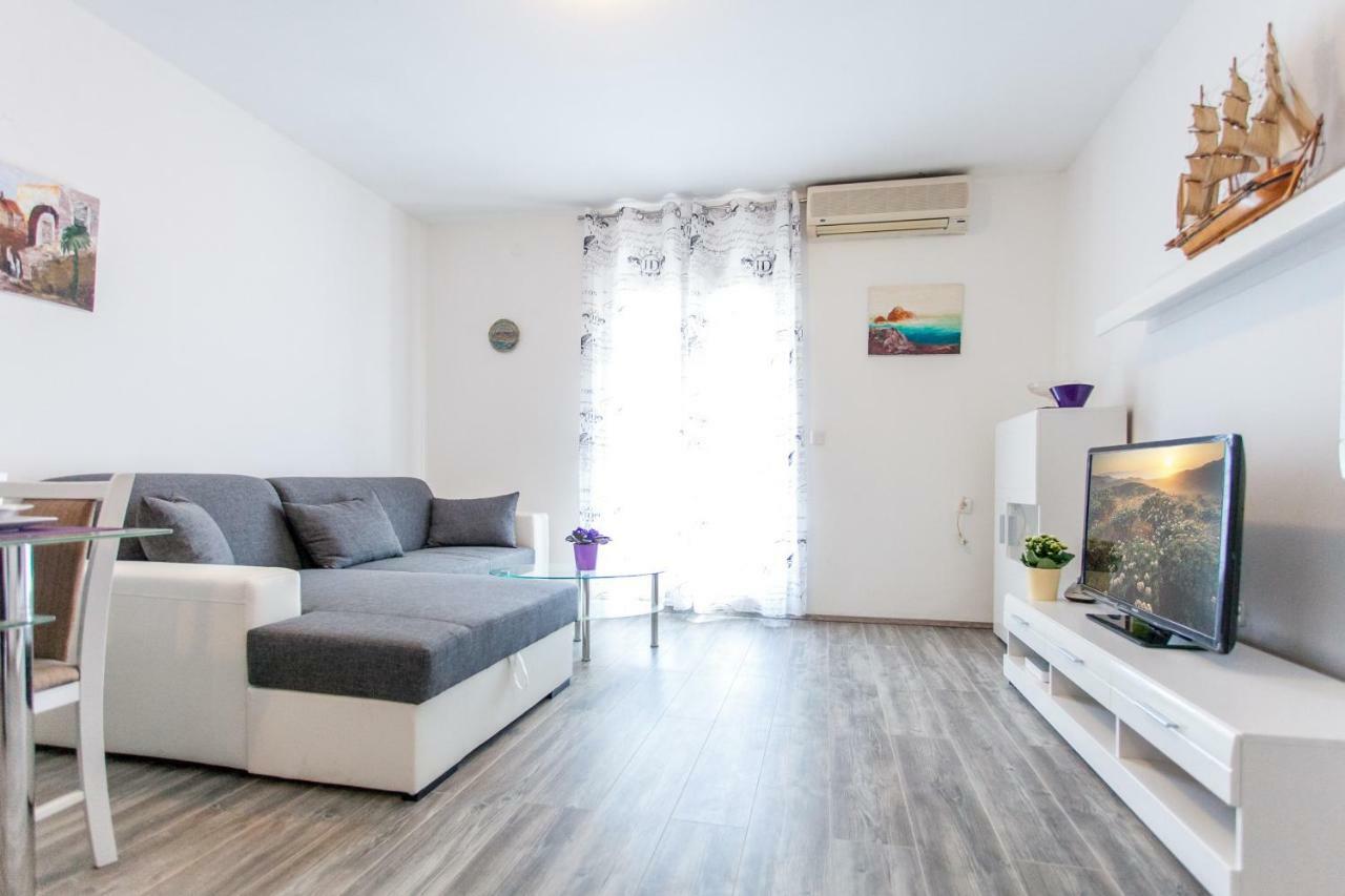 Apartman Miami Podstrana Phòng bức ảnh