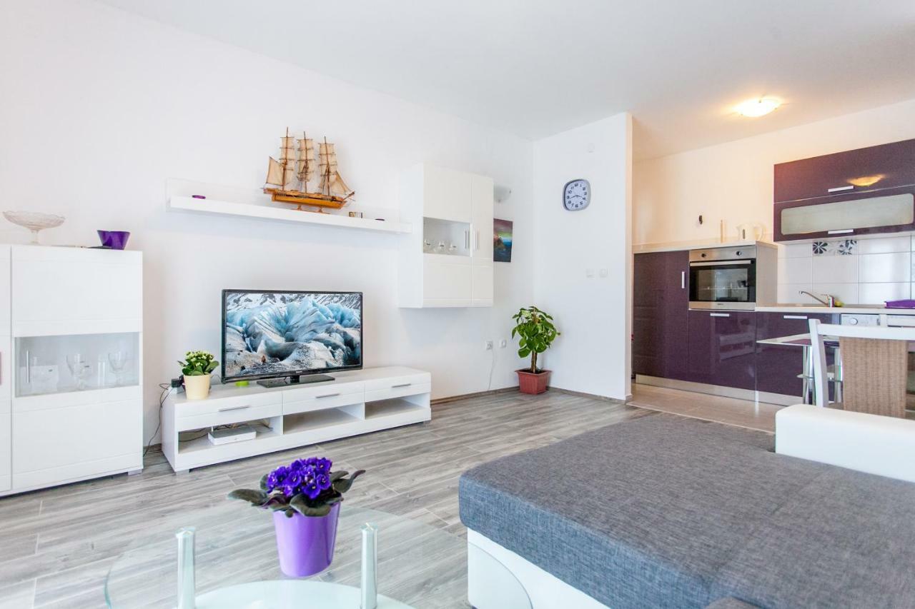 Apartman Miami Podstrana Phòng bức ảnh